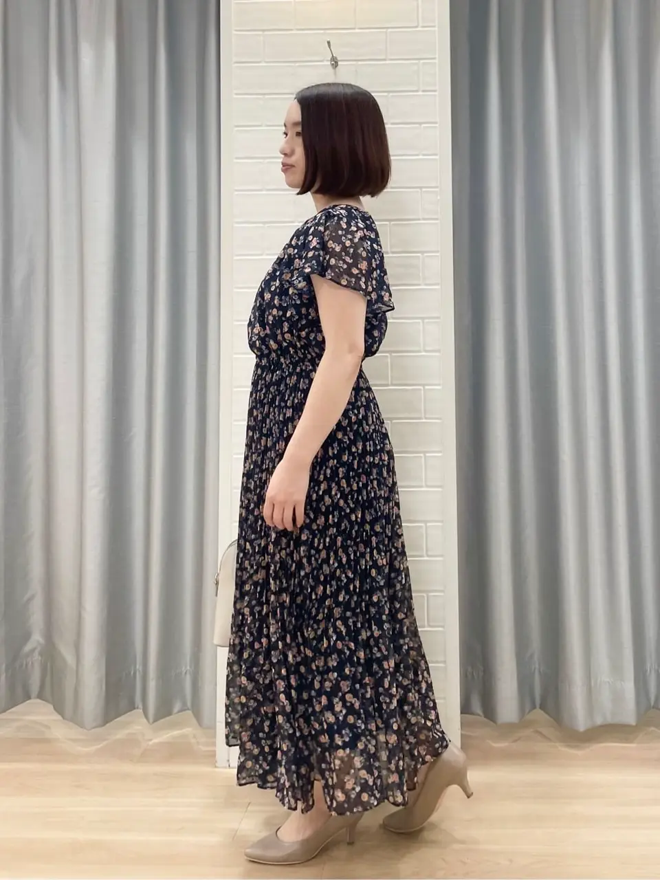 ANY SIS 丸岡 コーディネート画像