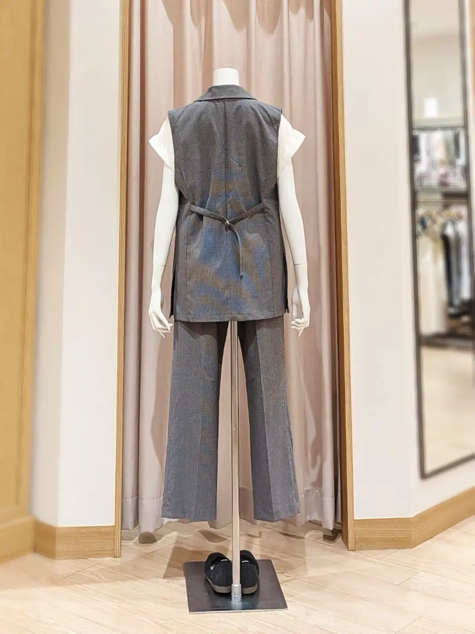 ANY SIS 岩田 コーディネート画像