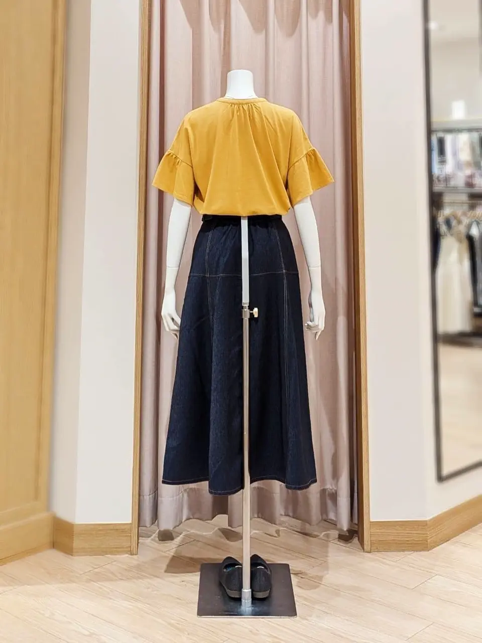 ANY SIS 岩田 コーディネート画像