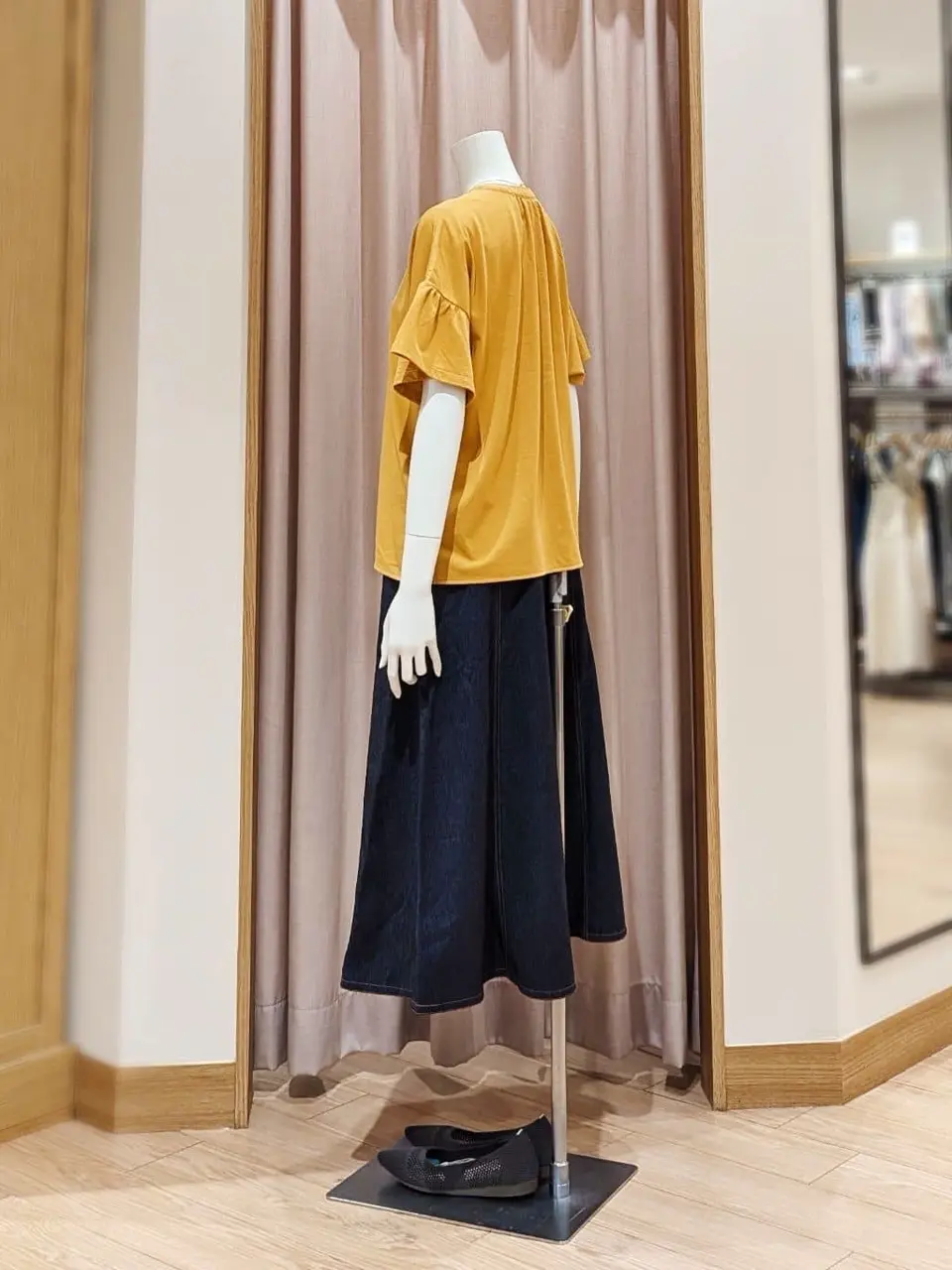 ANY SIS 岩田 コーディネート画像