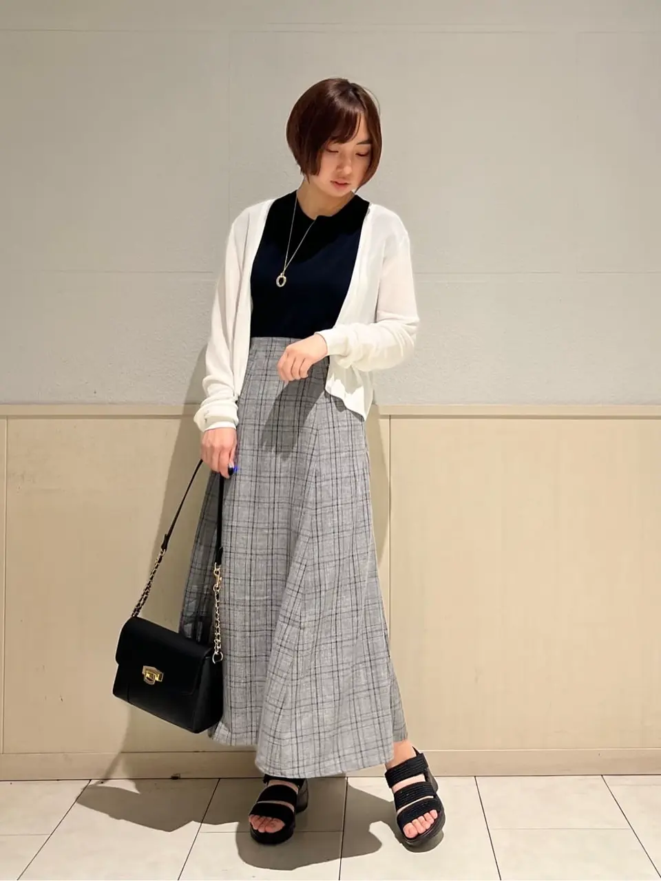 ANY SIS 村上 コーディネート画像