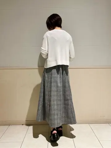 ANY SIS 村上 コーディネート画像