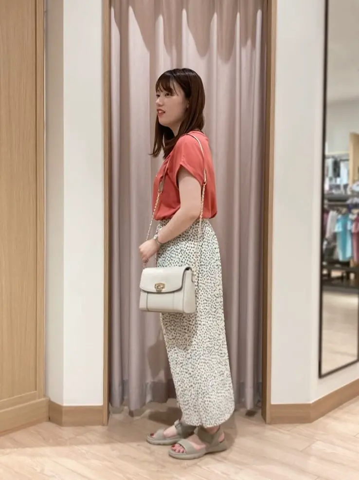 ANY SIS 濱口 コーディネート画像