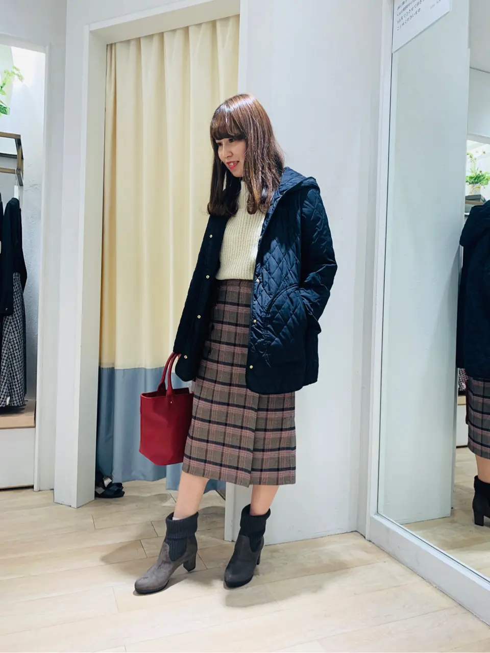 ANY SIS スタッフ コーディネート画像