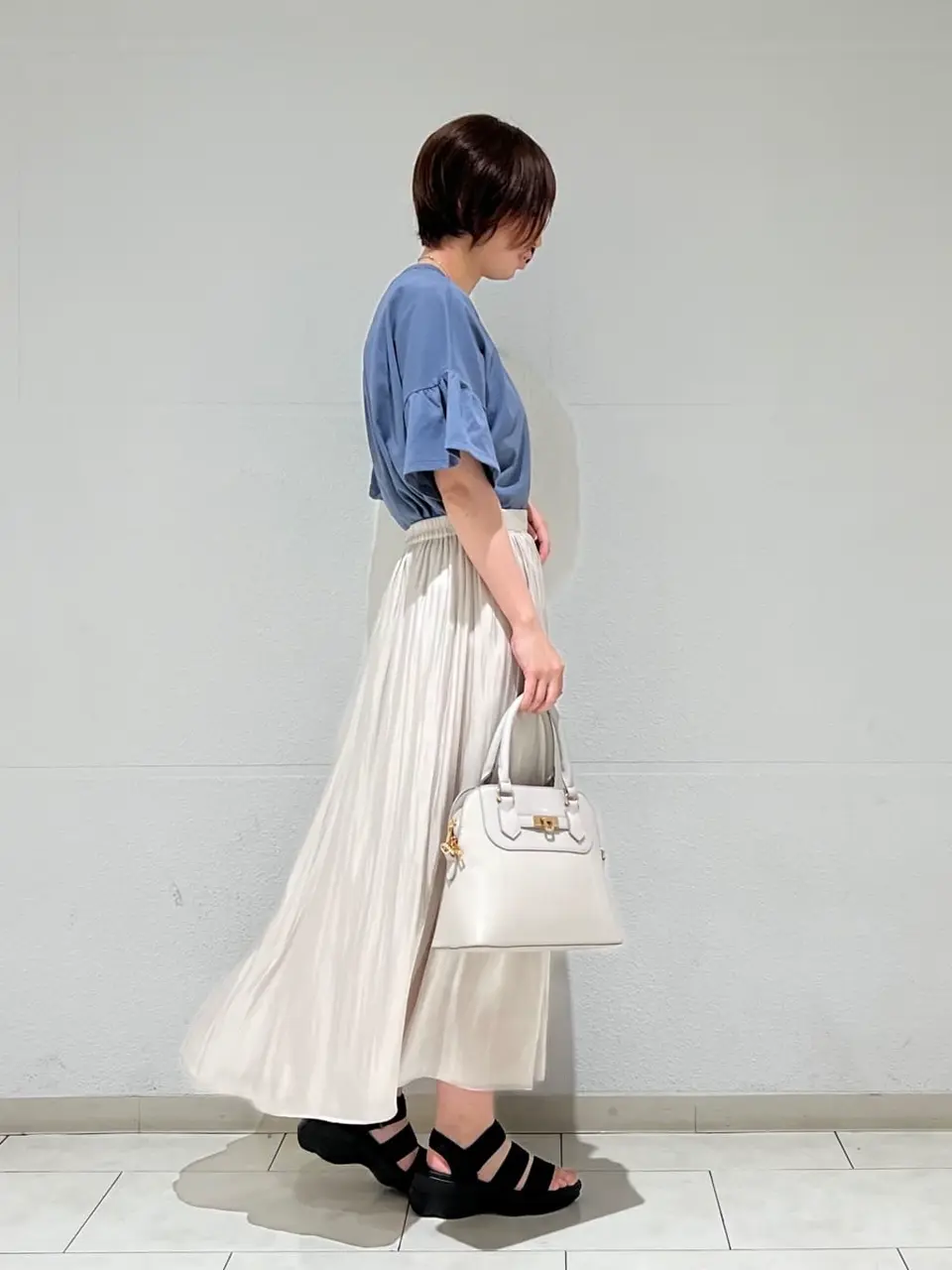 ANY SIS 村上 コーディネート画像