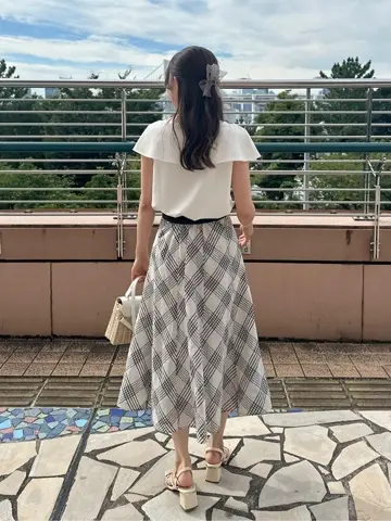 ANY SIS みぃ コーディネート画像