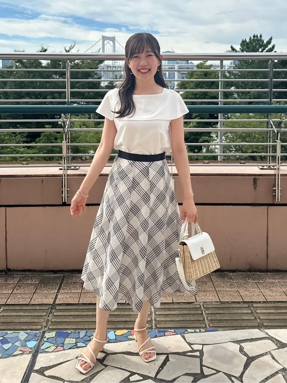 ANY SIS みぃ コーディネート画像