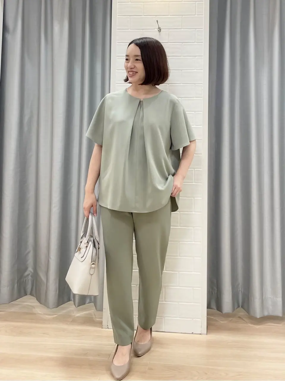 ANY SIS 丸岡 コーディネート画像