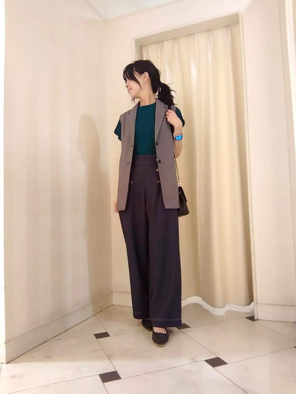 ANY SIS スタッフ コーディネート画像