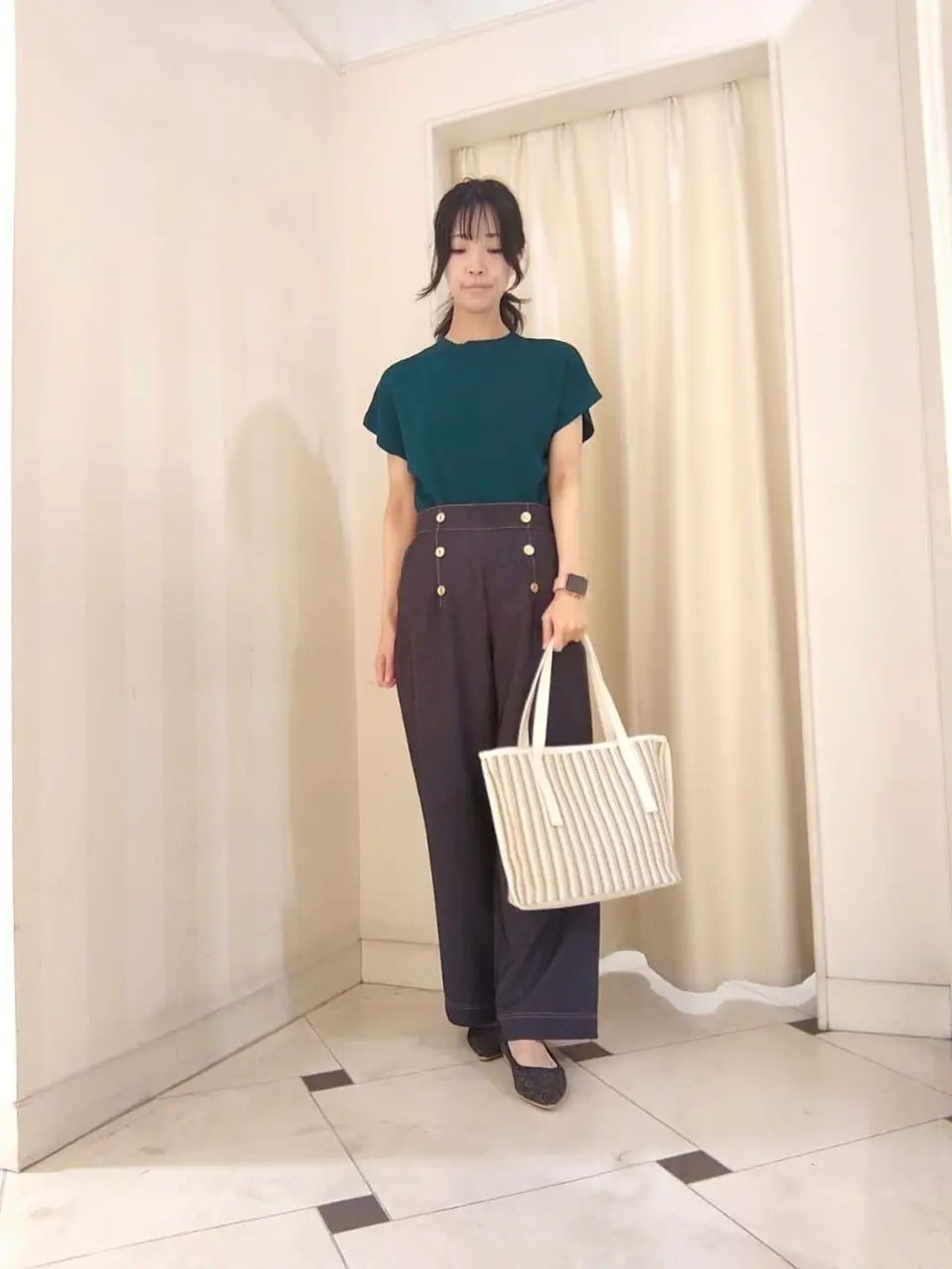 ANY SIS スタッフ コーディネート画像