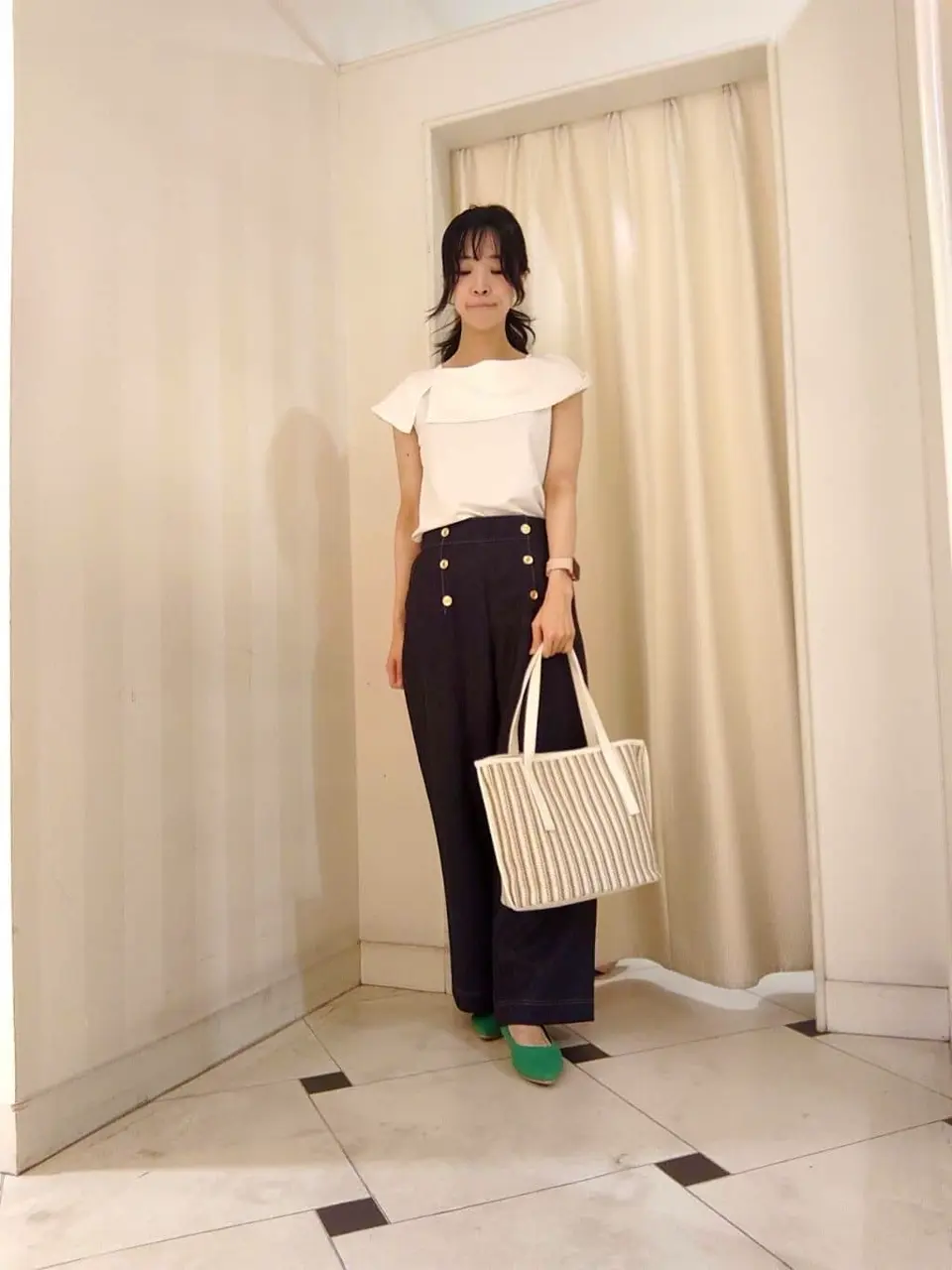 ANY SIS スタッフ コーディネート画像