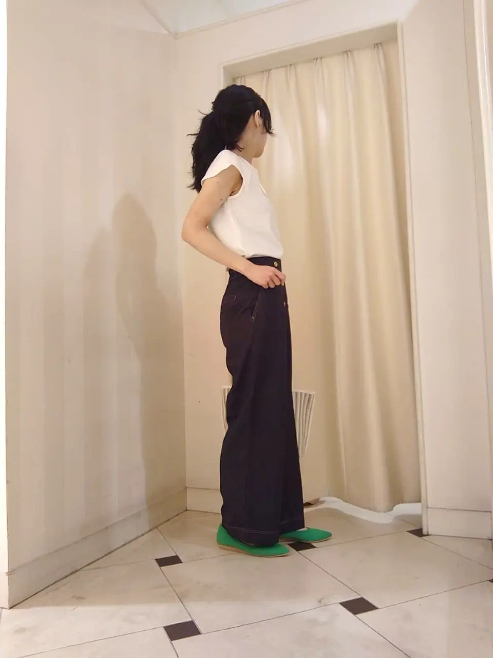 ANY SIS スタッフ コーディネート画像