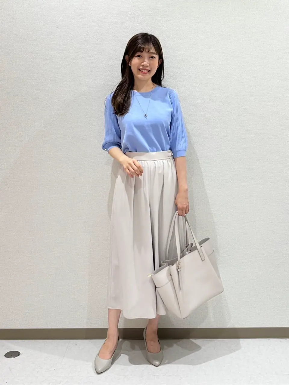 ANY SIS みぃ コーディネート画像