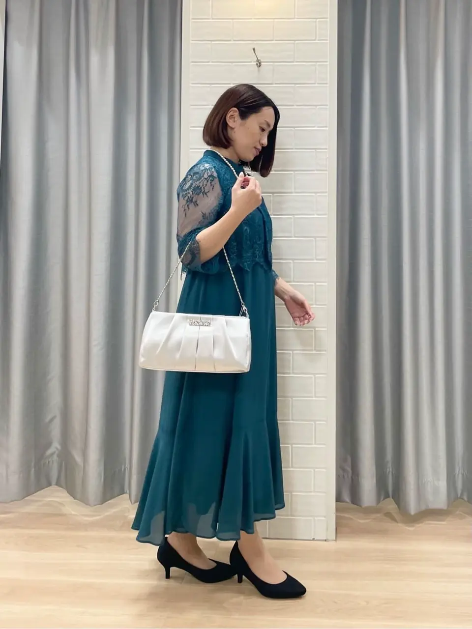 ANY SIS 丸岡 コーディネート画像