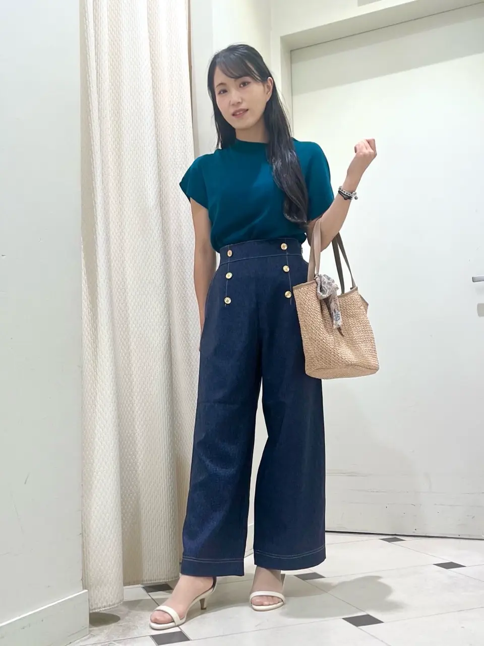 ANY SIS スタッフ コーディネート画像