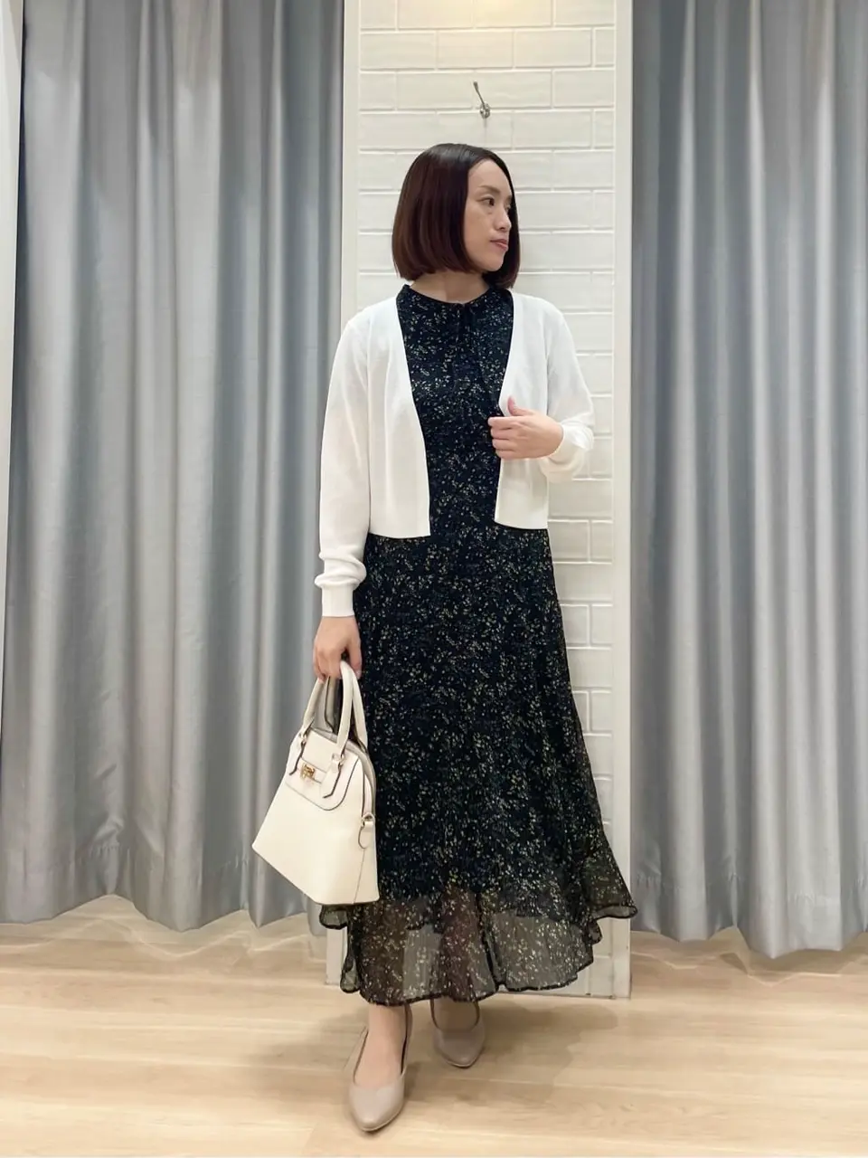 ANY SIS 丸岡 コーディネート画像