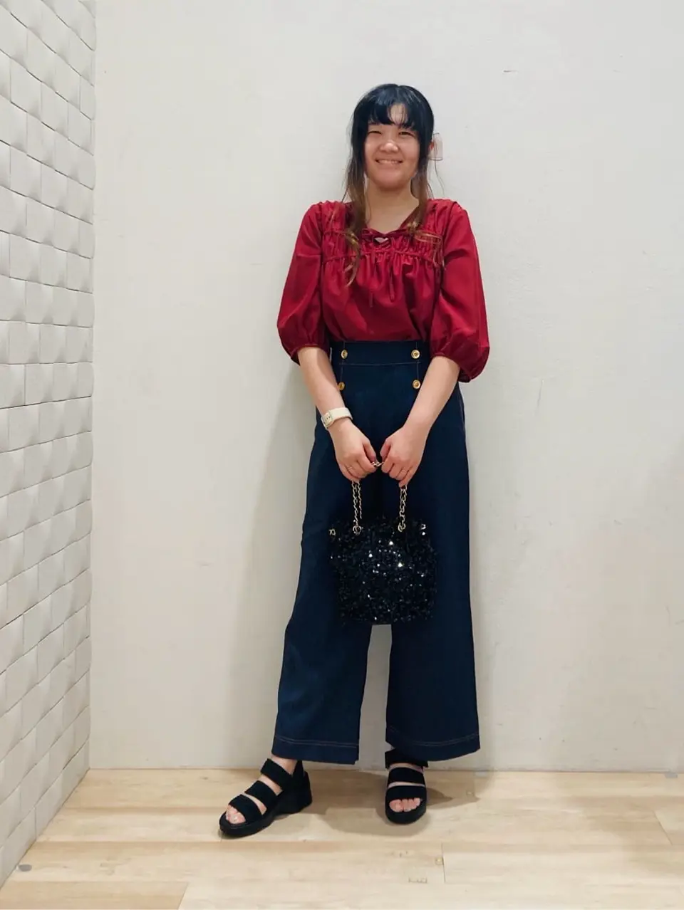 ANY SIS 川根　彩 コーディネート画像