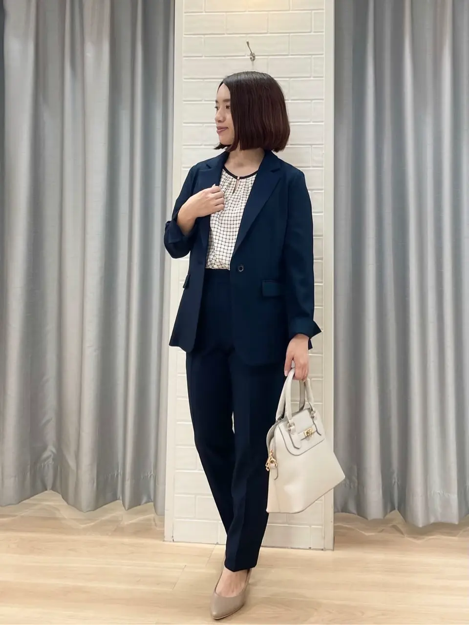 ANY SIS 丸岡 コーディネート画像