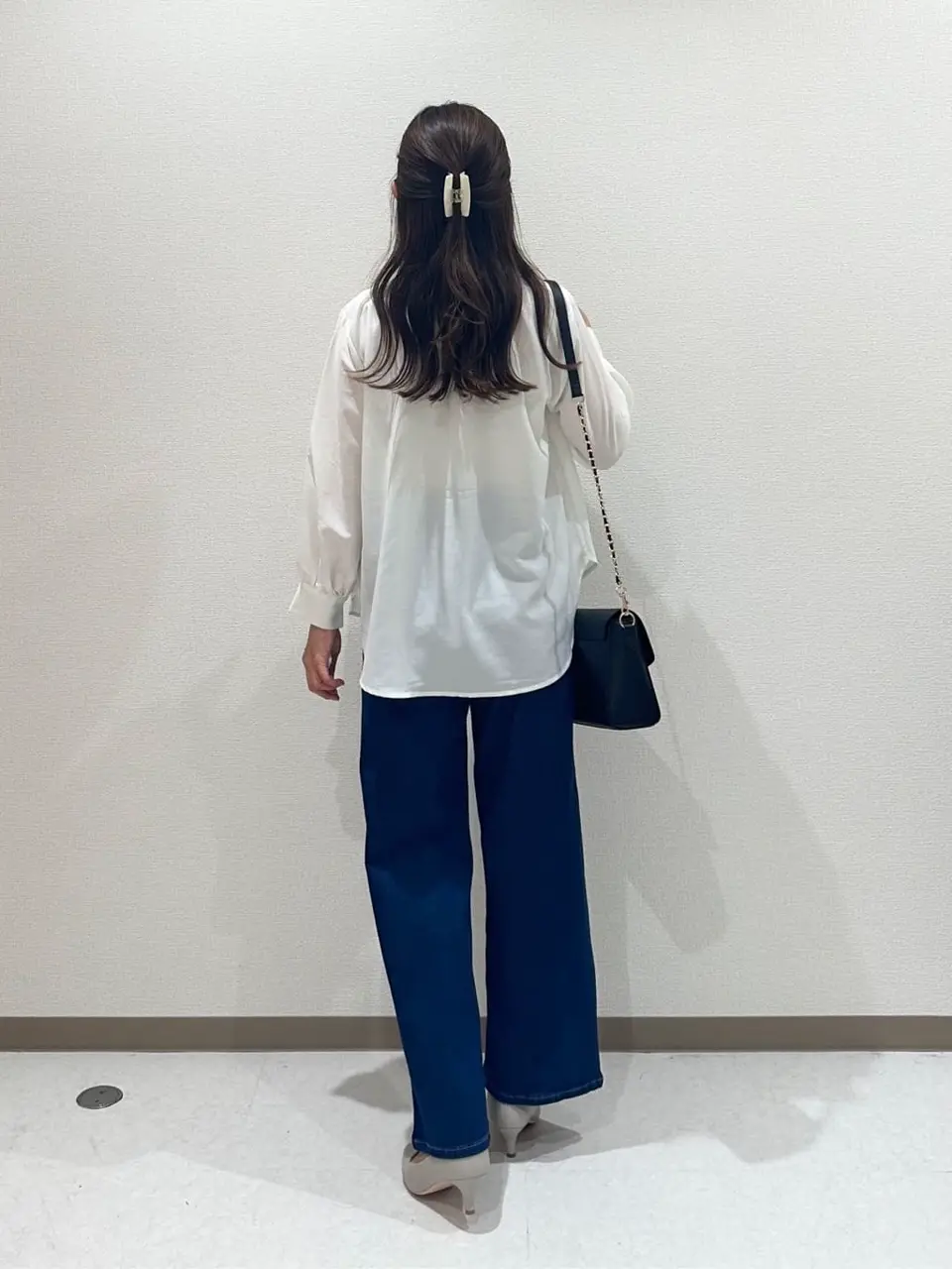 ANY SIS みぃ コーディネート画像