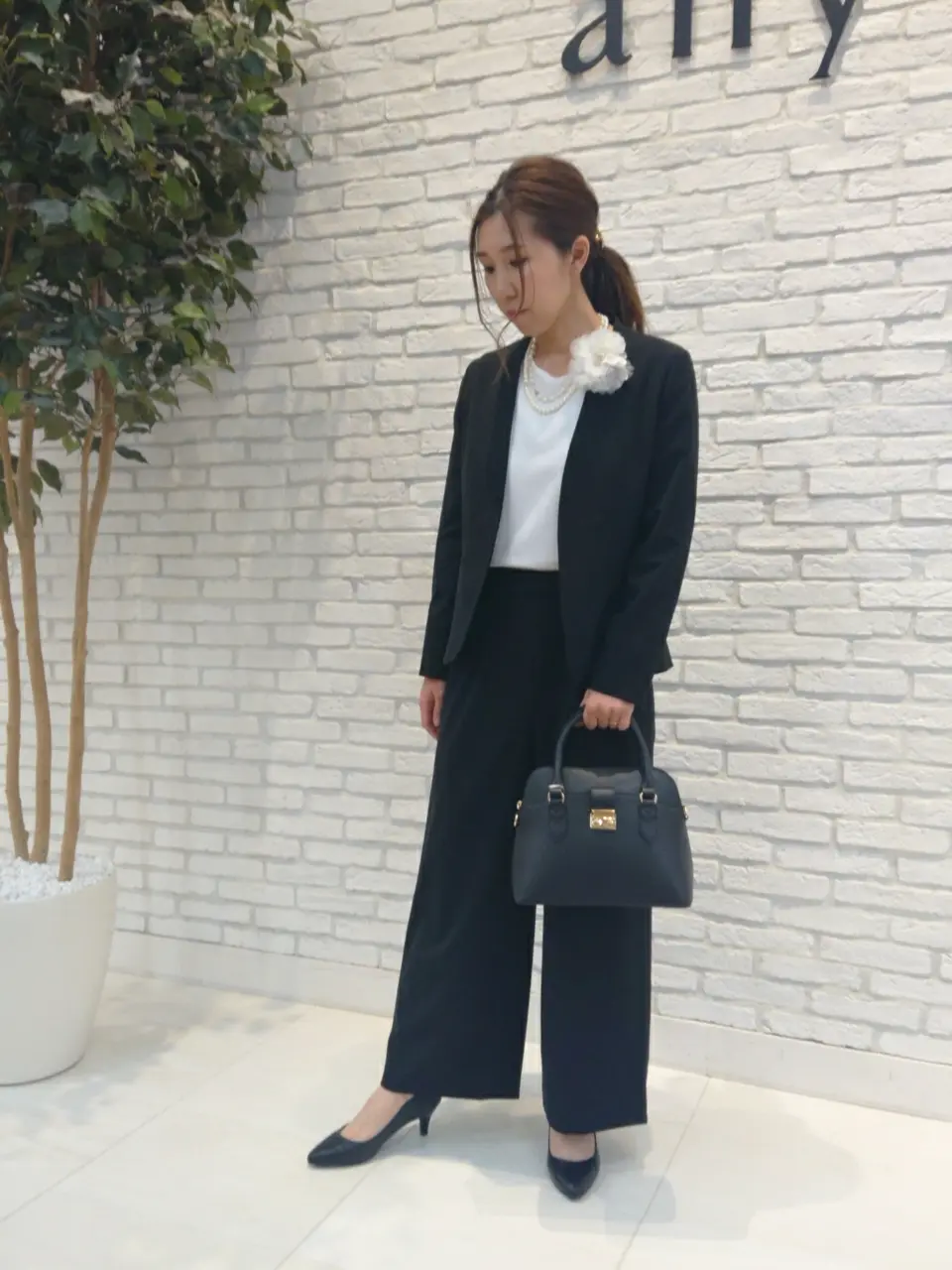 ANY SIS 東海林 コーディネート画像