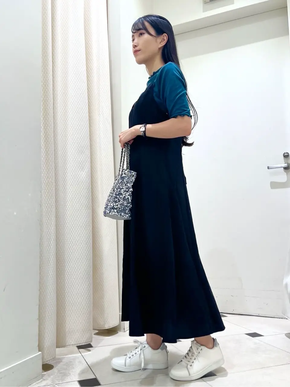 ANY SIS スタッフ コーディネート画像