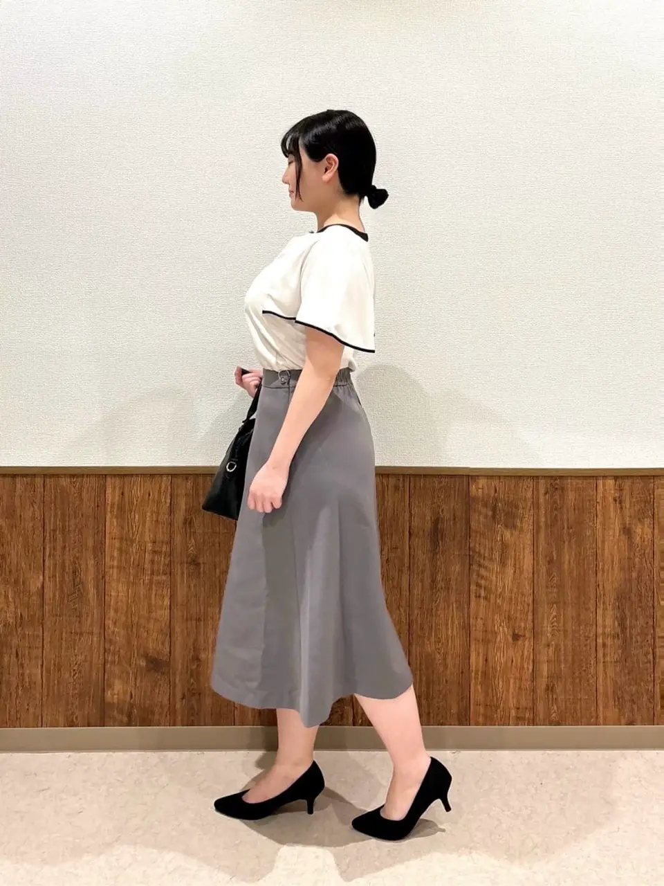 ANY SIS スタッフ コーディネート画像