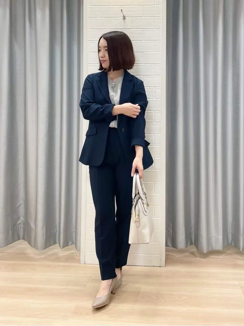 ANY SIS 丸岡 コーディネート画像