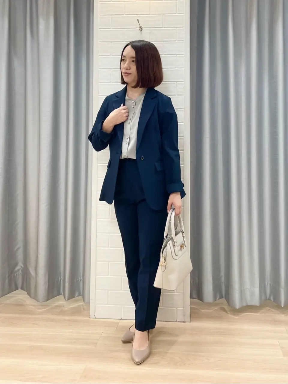 ANY SIS 丸岡 コーディネート画像