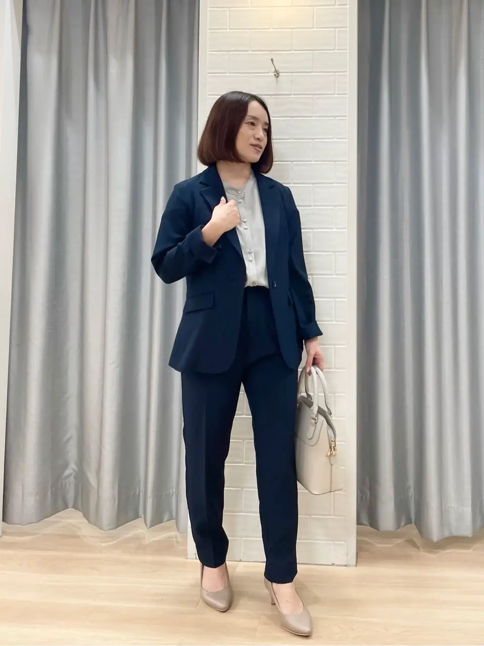 ANY SIS 丸岡 コーディネート画像