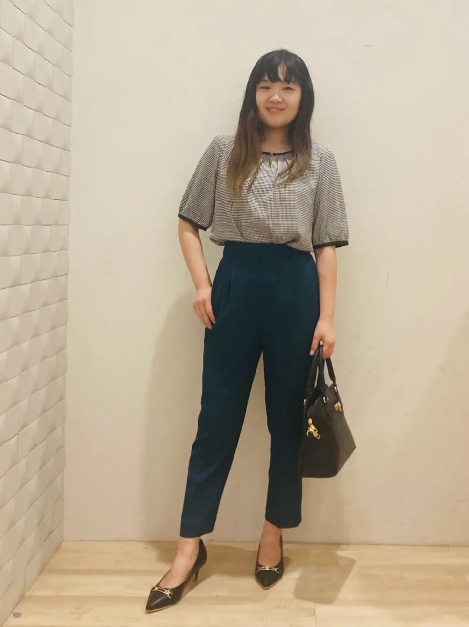 ANY SIS 川根　彩 コーディネート画像