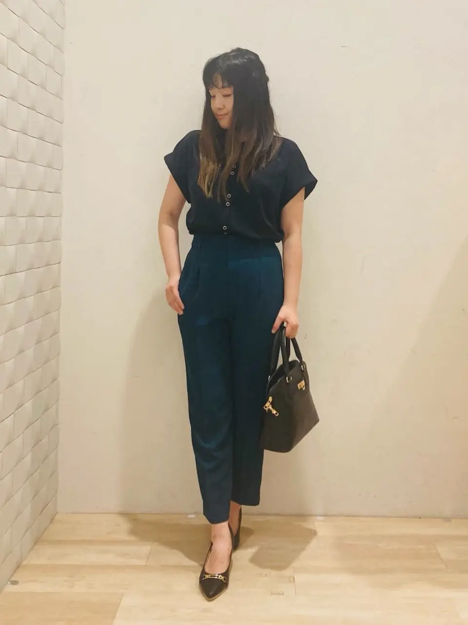 ANY SIS 川根　彩 コーディネート画像