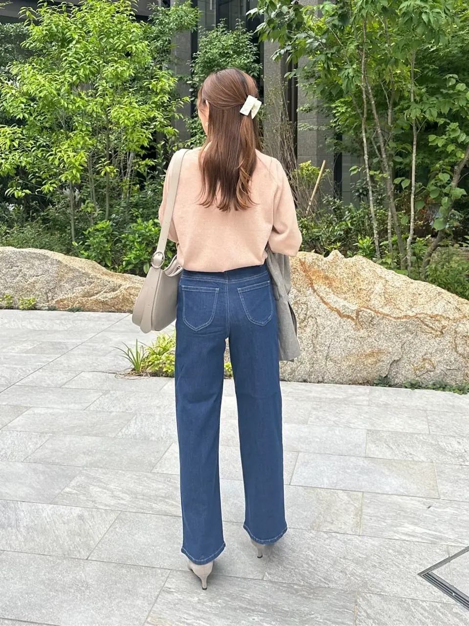 ANY SIS みぃ コーディネート画像