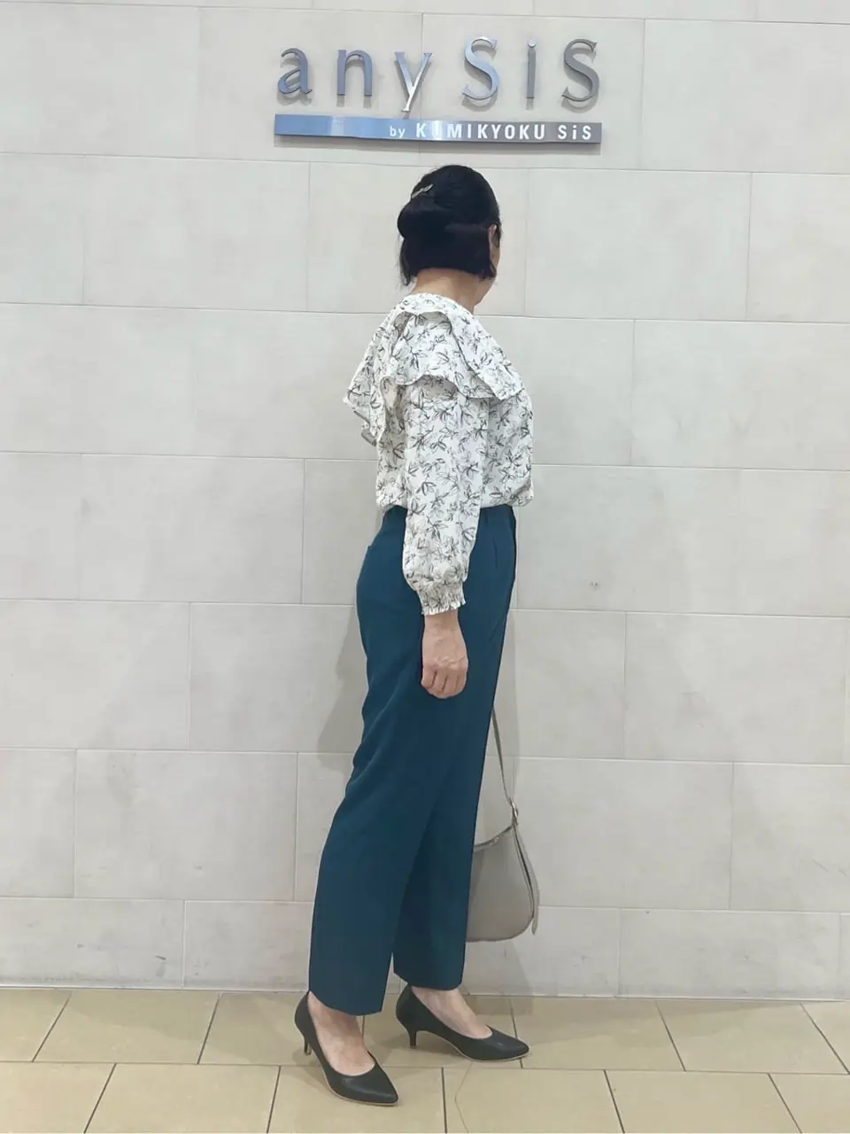 ANY SIS 今仲 コーディネート画像