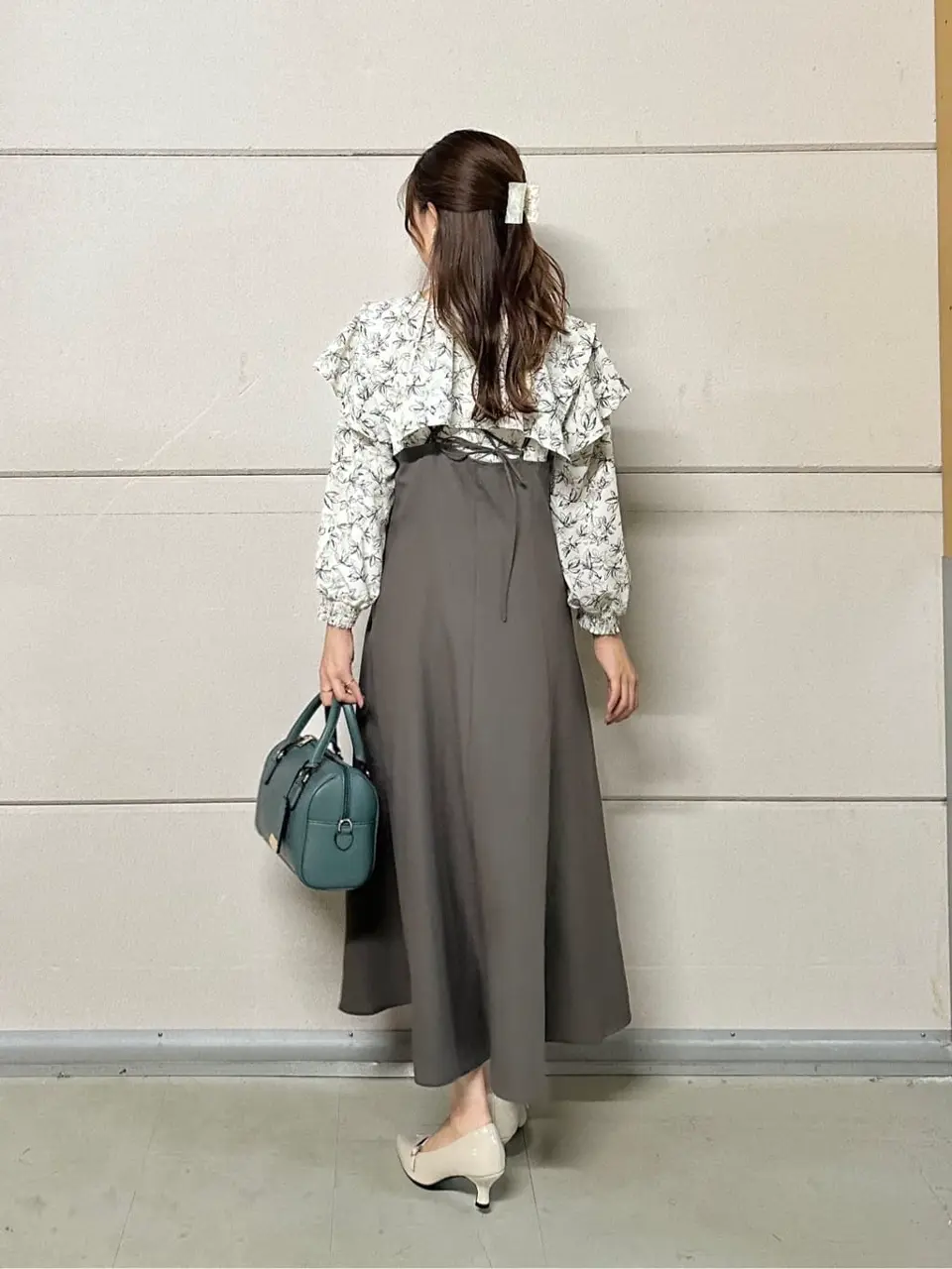 ANY SIS みぃ コーディネート画像