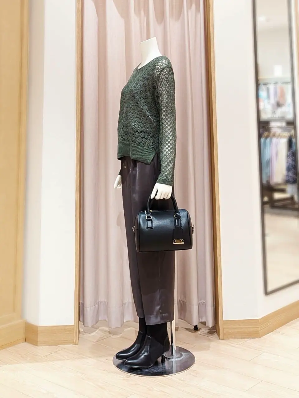 ANY SIS 岩田 コーディネート画像