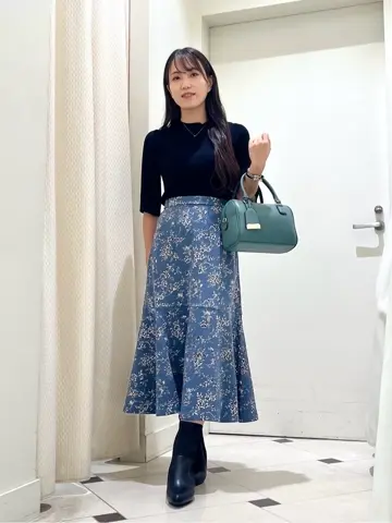 ANY SIS スタッフ コーディネート画像