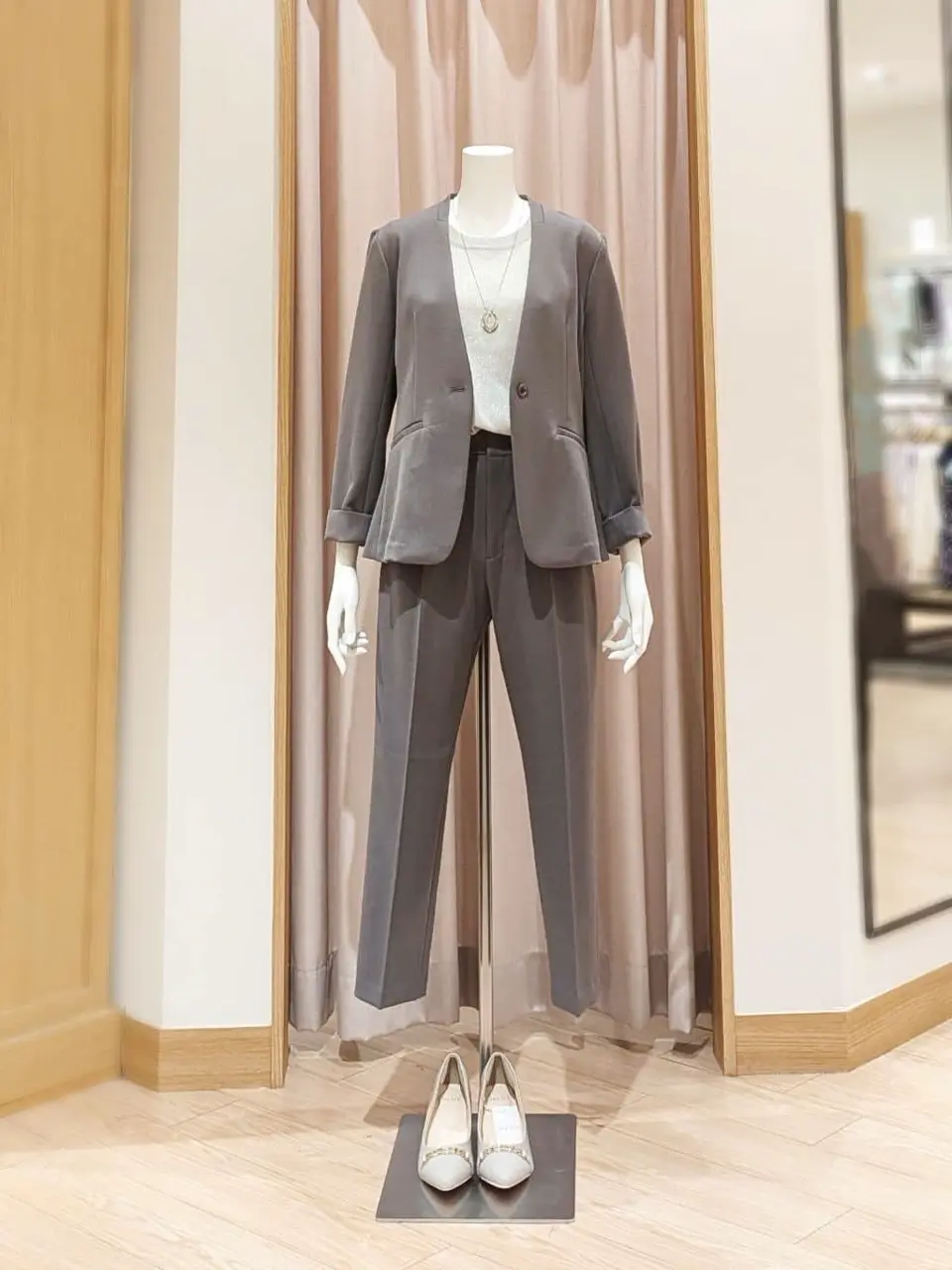 ANY SIS 岩田 コーディネート画像