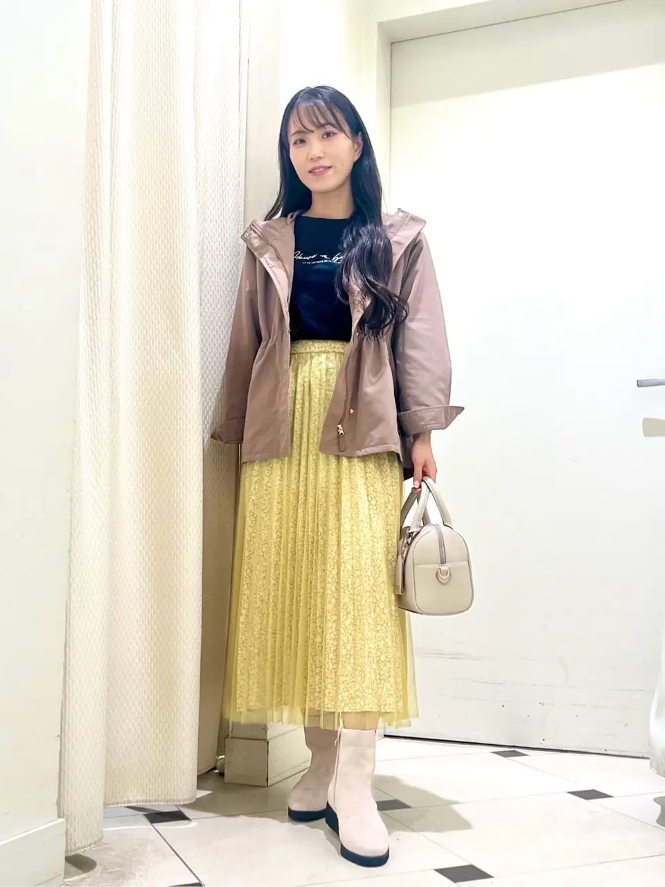 ANY SIS スタッフ コーディネート画像