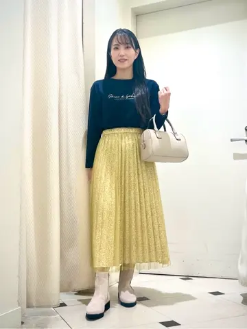 ANY SIS スタッフ コーディネート画像