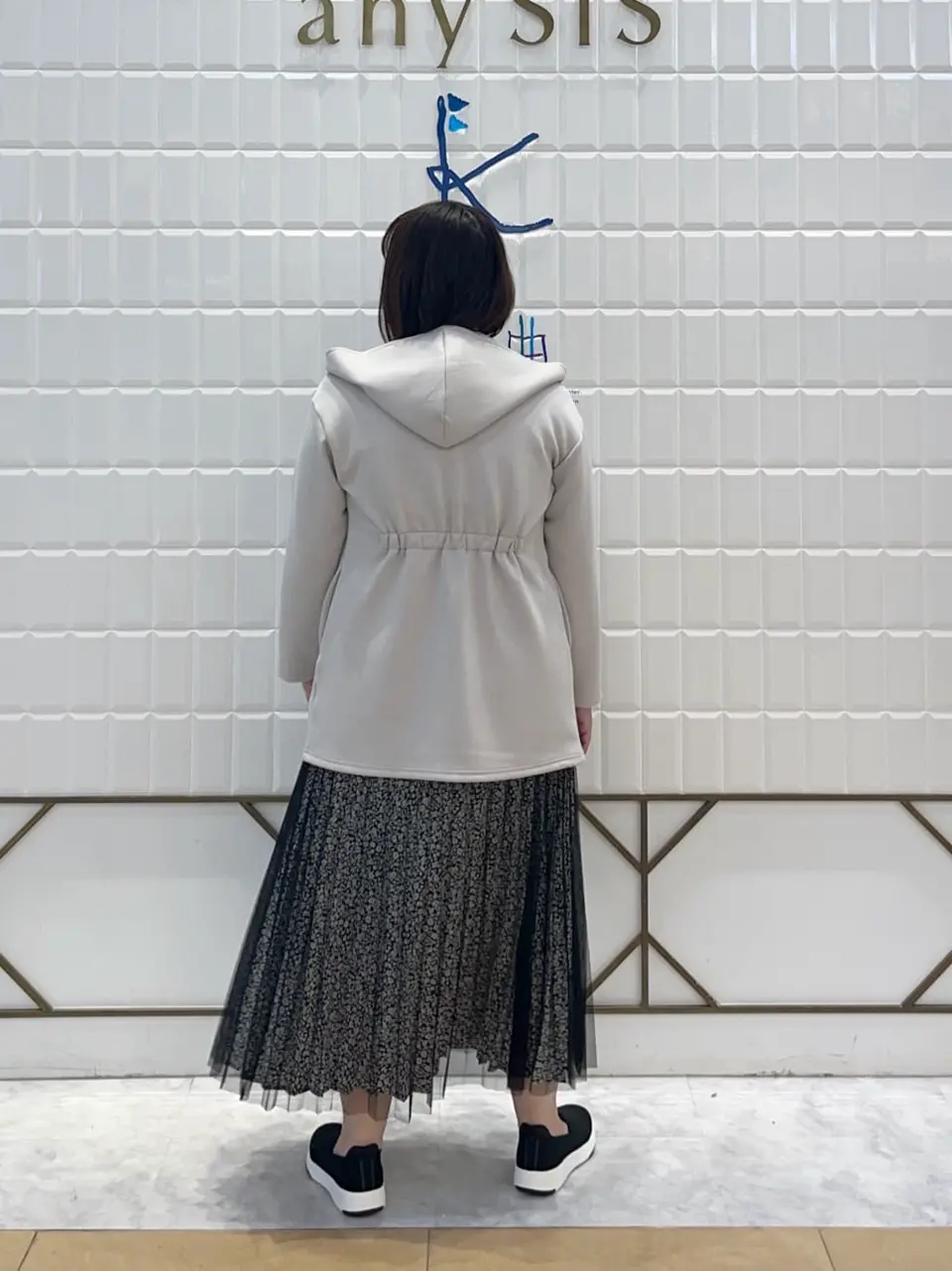 ANY SIS 西田 コーディネート画像