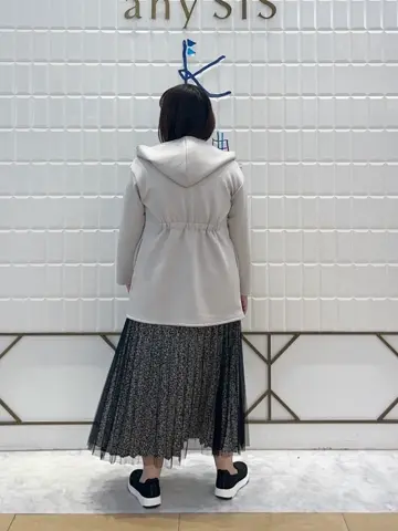 ANY SIS 西田 コーディネート画像