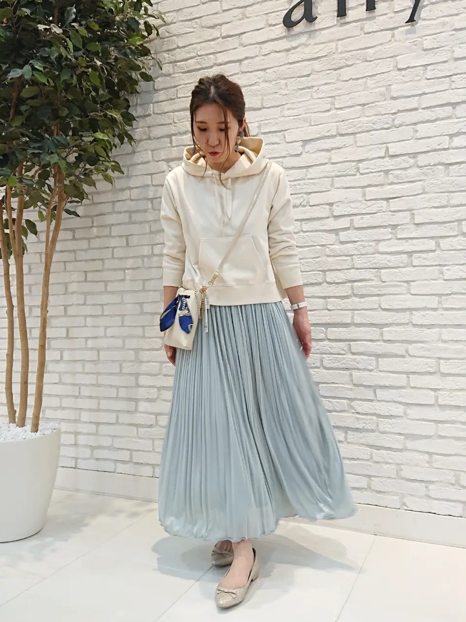 ANY SIS 東海林 コーディネート画像