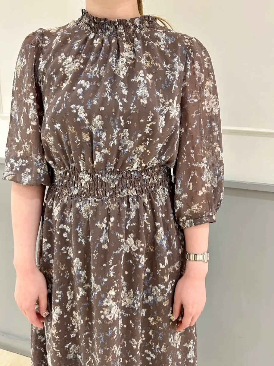 ANY SIS 咲本 コーディネート画像