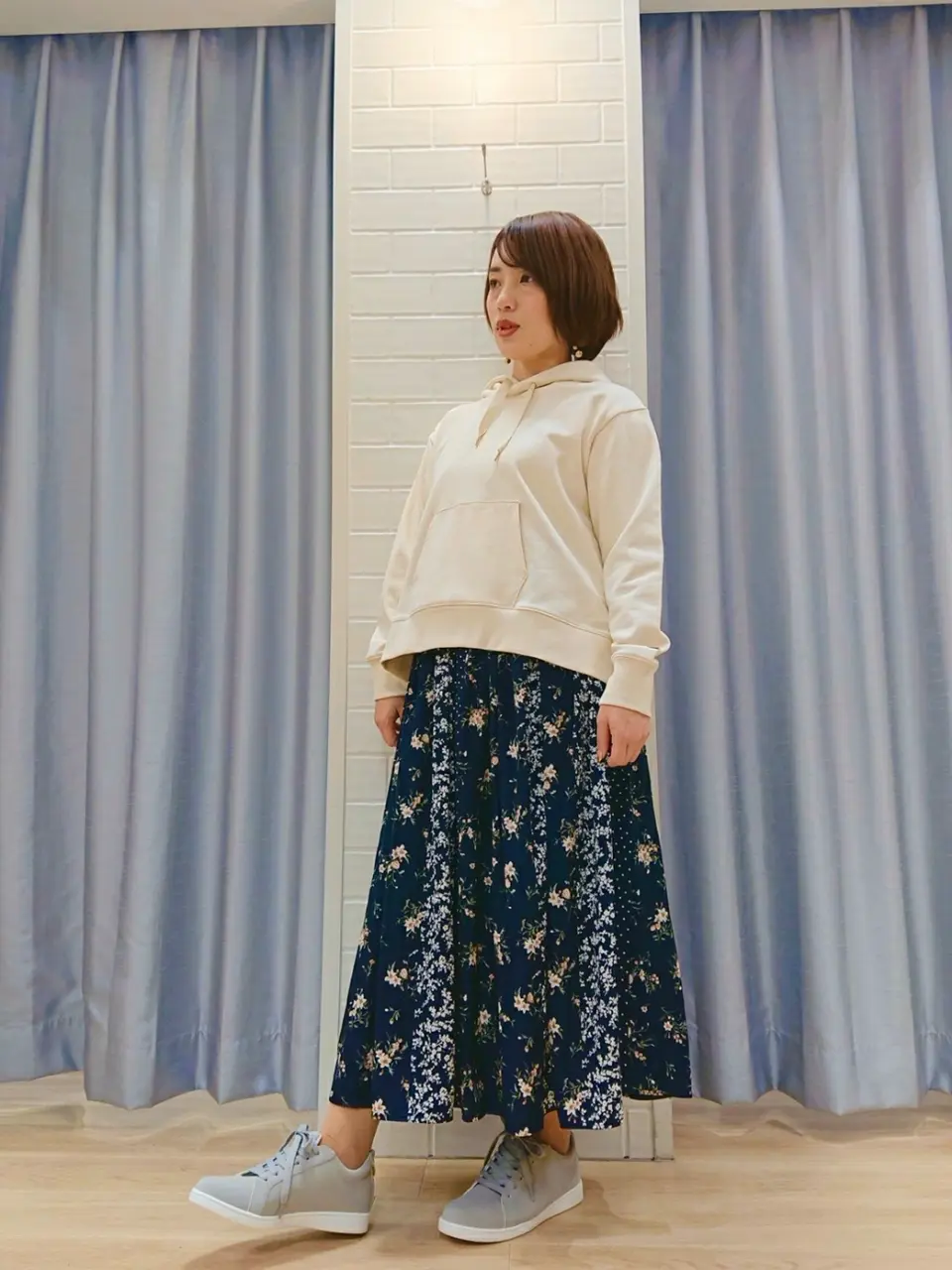 ANY SIS 丸岡 コーディネート画像