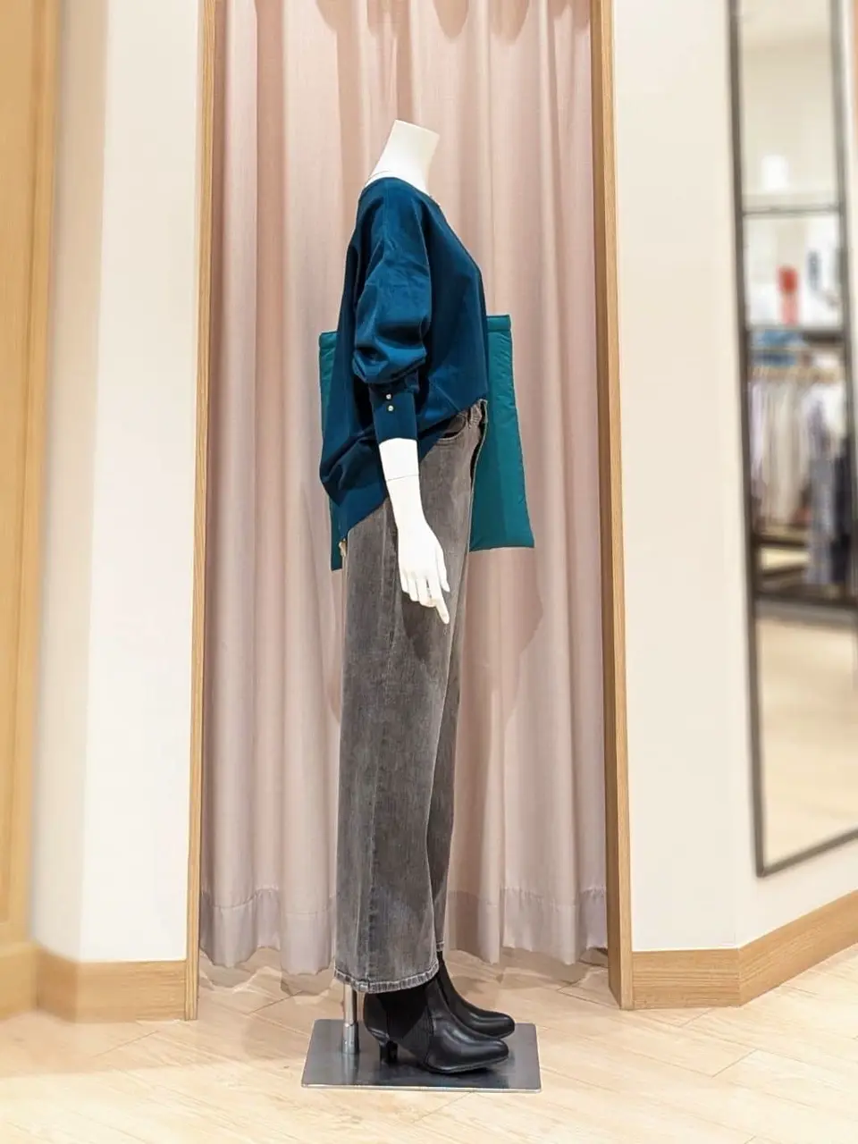 ANY SIS 岩田 コーディネート画像