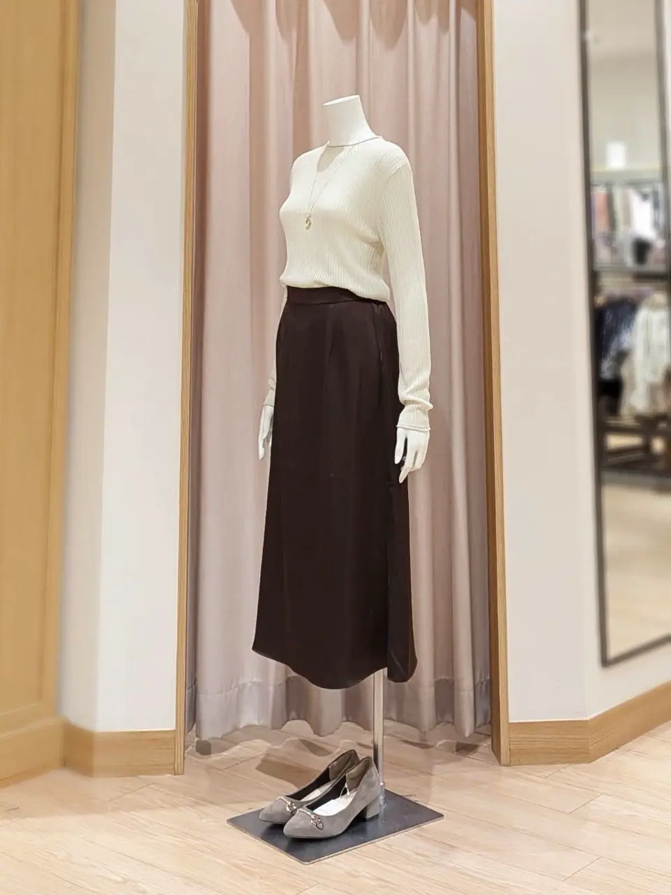 ANY SIS 岩田 コーディネート画像