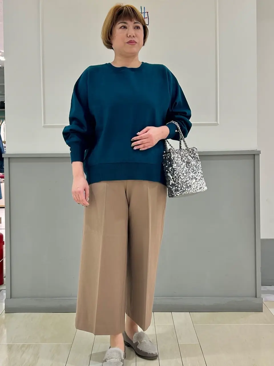 ANY SIS 堀部 コーディネート画像