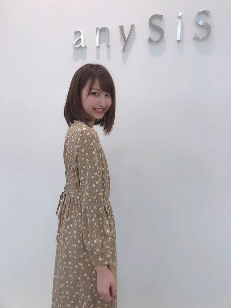 ANY SIS スタッフ コーディネート画像