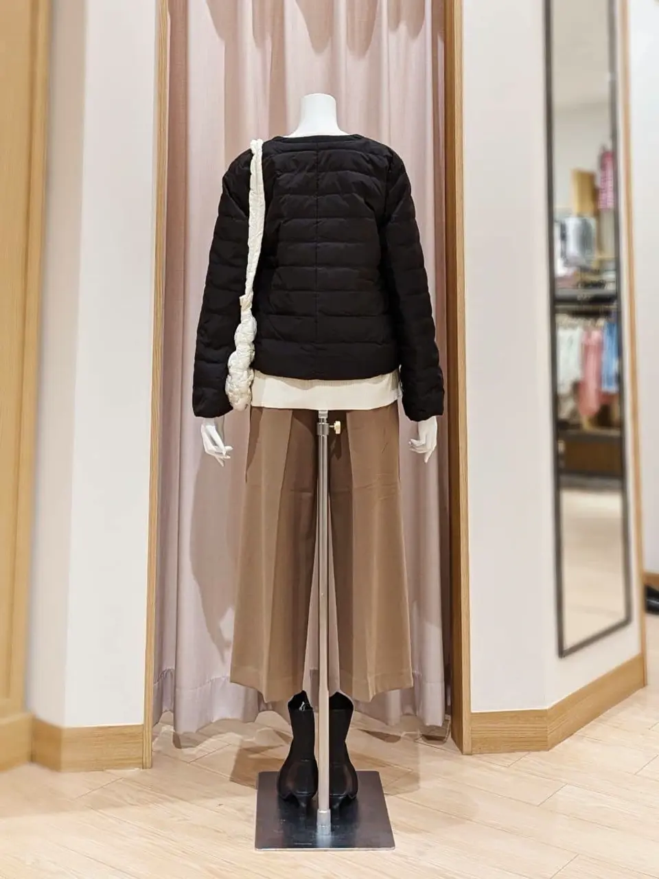 ANY SIS 岩田 コーディネート画像