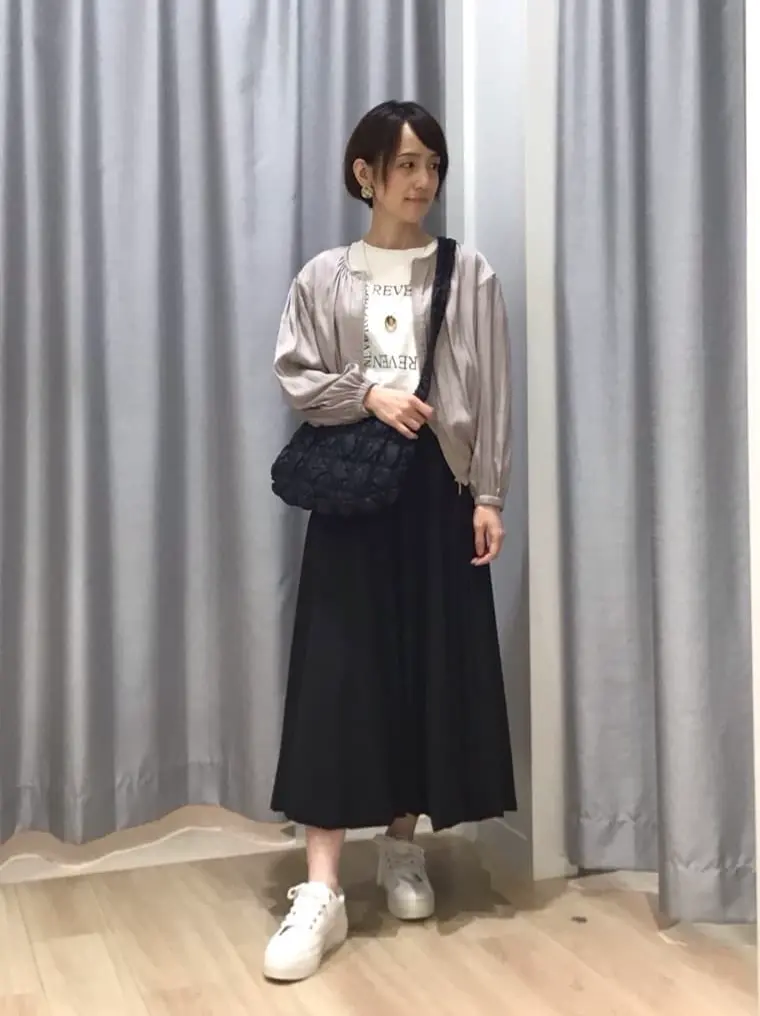 ANY SIS 田中 コーディネート画像